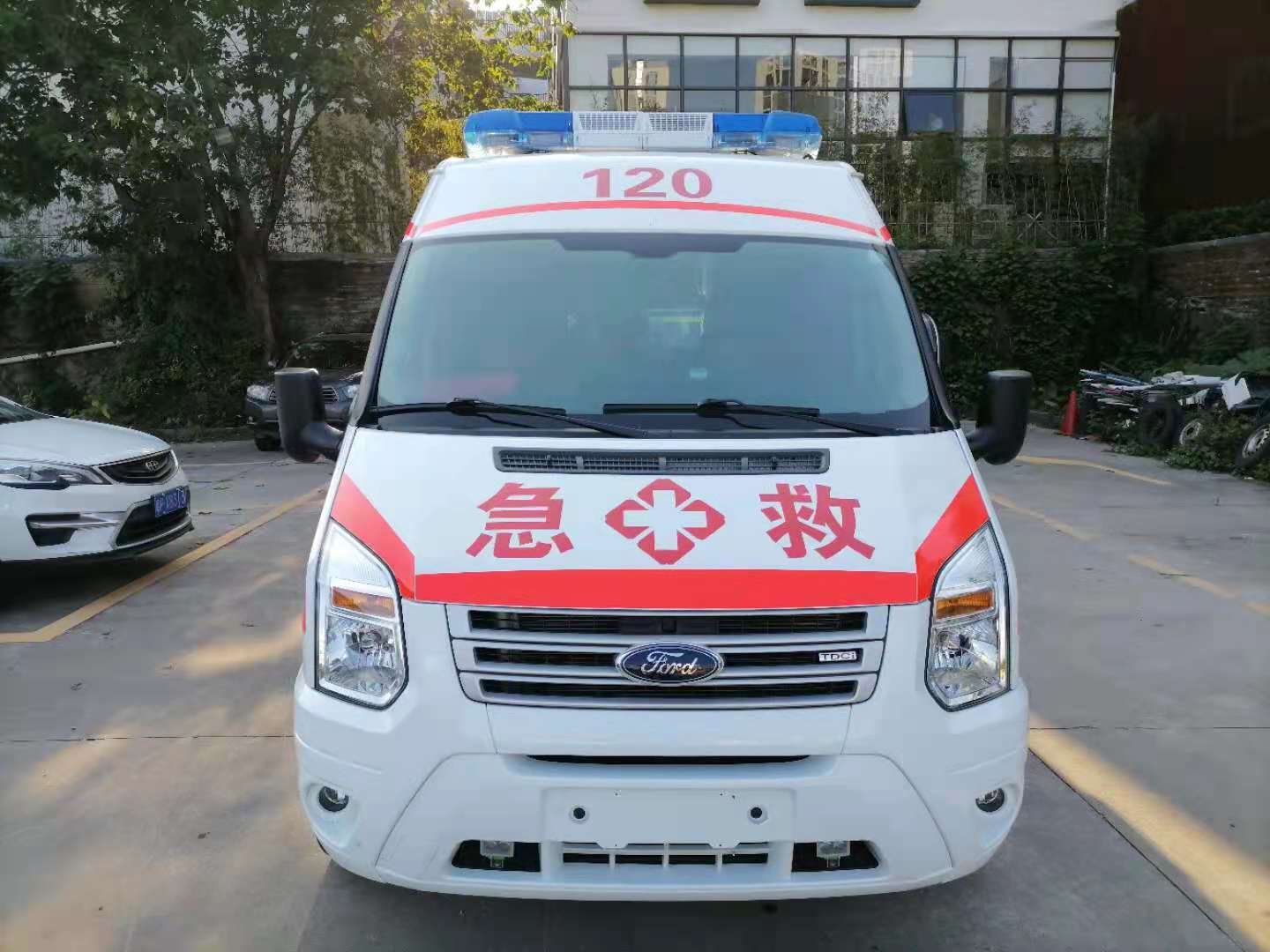 鹤峰县妇婴监护型护送
